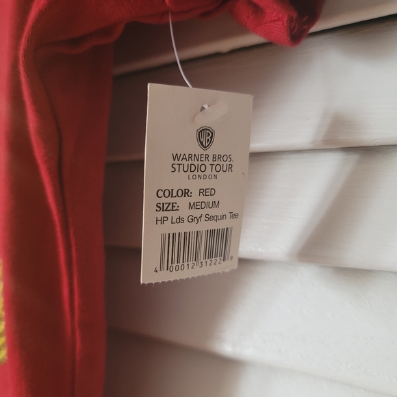 WARNER BROS Studio London Harry Potter Griffindor Cotton Tee, Size M - Picture 7 of 9